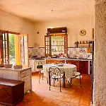 Cresta, Private With Pool Naso