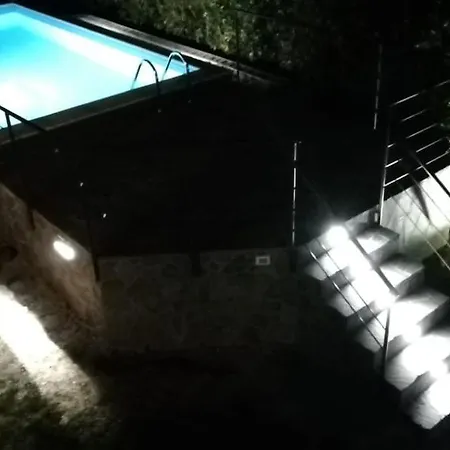 Cresta, Private With Pool Naso