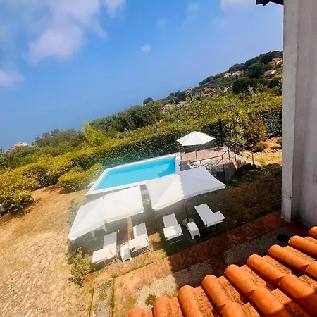 Cresta, Private With Pool * Naso