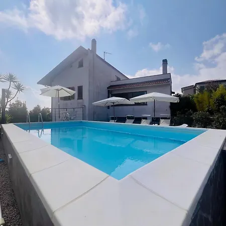 Cresta, Private With Pool Villa Naso