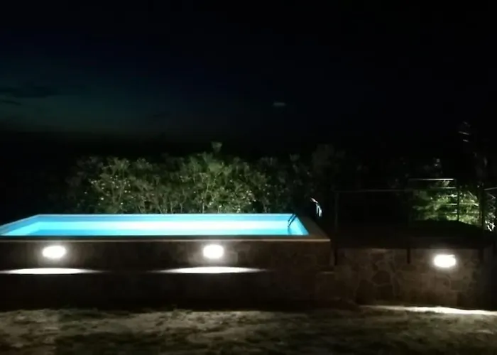 Villa Cresta, Private With Pool Naso