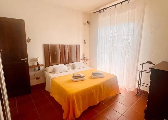 Cresta, Private With Pool Naso