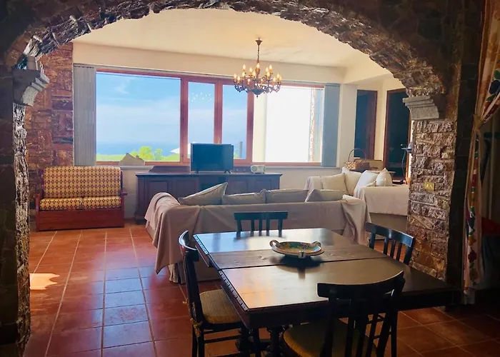 Cresta, Private With Pool * Naso