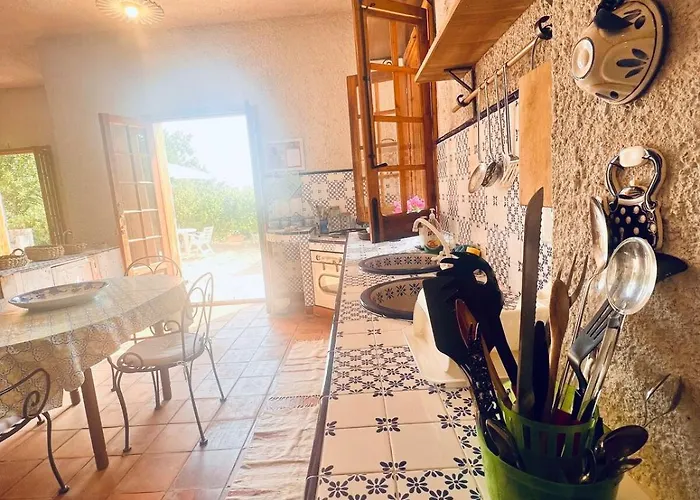Cresta, Private With Pool Villa Naso