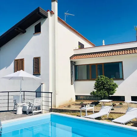 Cresta, Private With Pool Vila