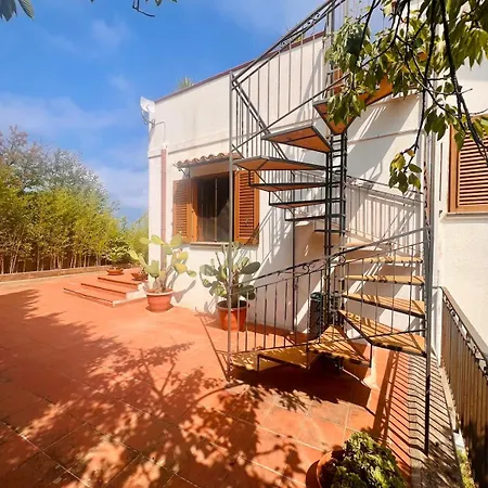 Cresta, Private With Pool