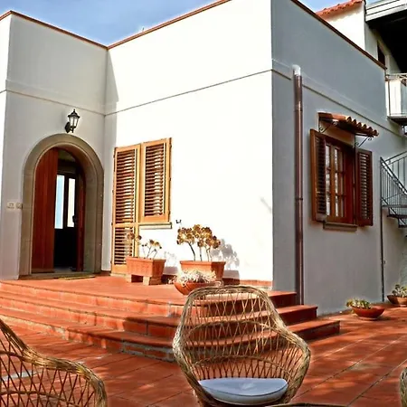 Cresta, Private With Pool Vila