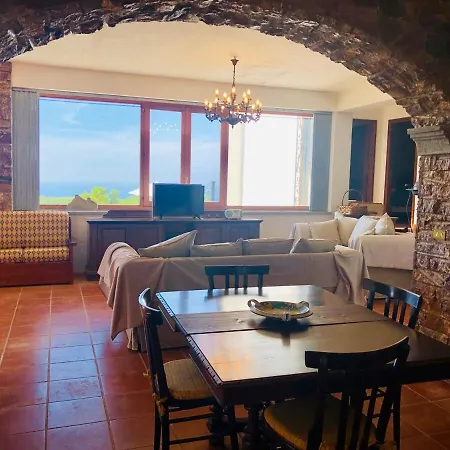Cresta, Private With Pool * Naso